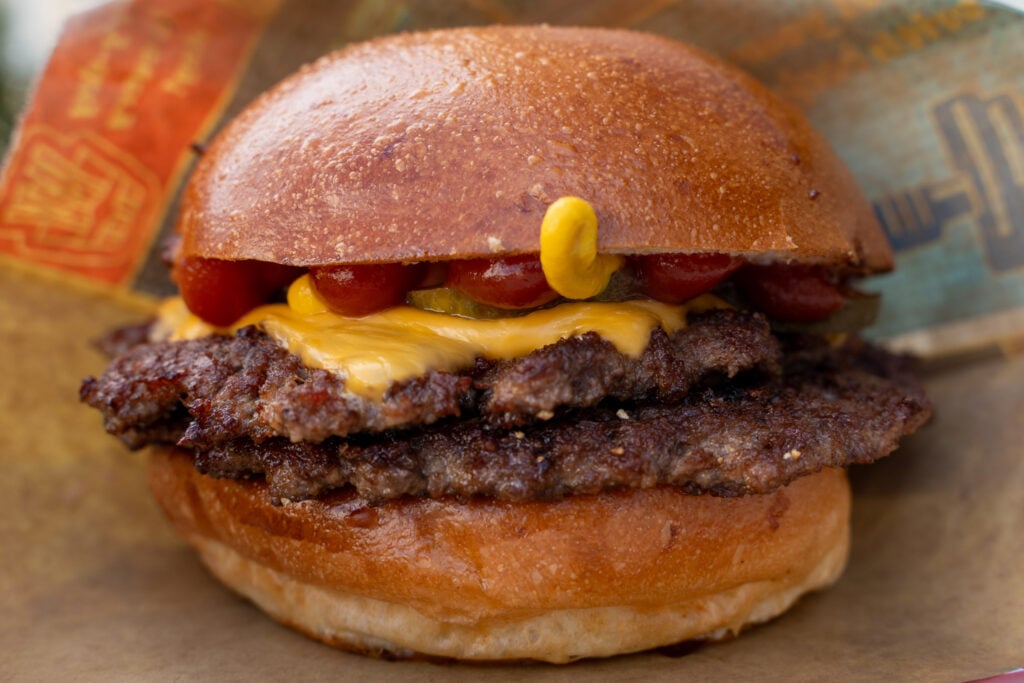 Triple Cheese-hamburgare från Smash Market i Göteborg